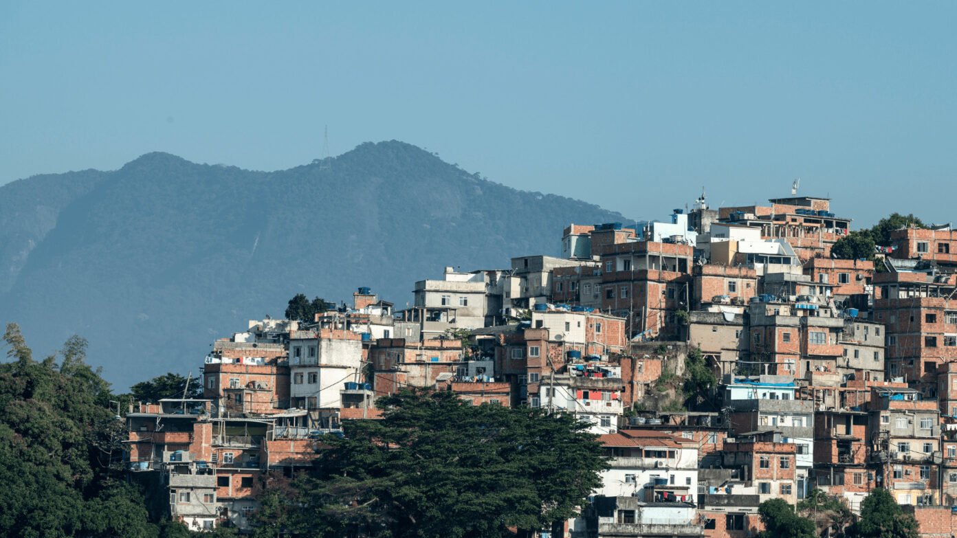 Racismo ambiental e climático nas favelas do Rio de Janeiro artigo da