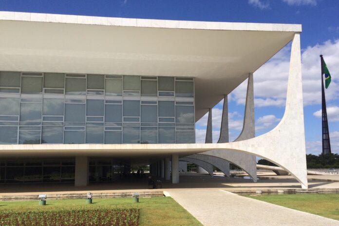 daherjr-brasilia-2447956 (1) (1)